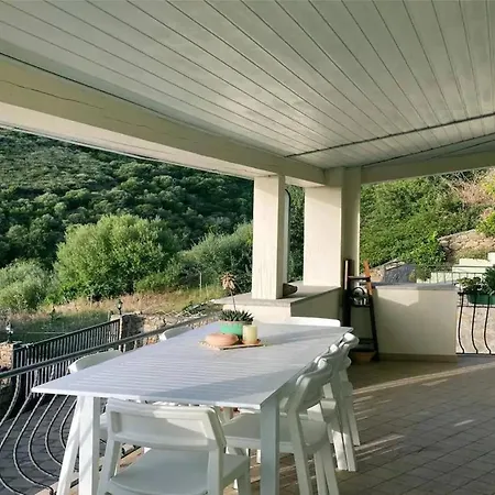 With Terrace Overlooking The Sea * Brunella