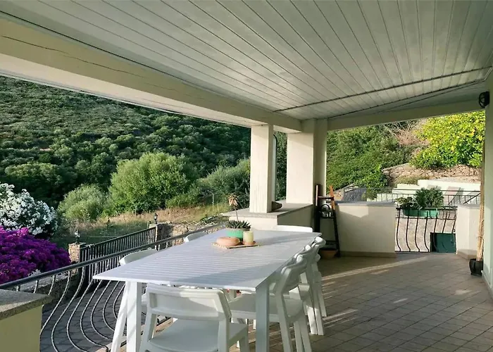 With Terrace Overlooking The Sea * Brunella